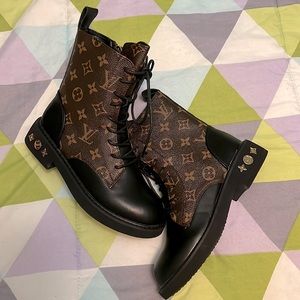 RARE L-V Inspired Combat/Lace up Boots
